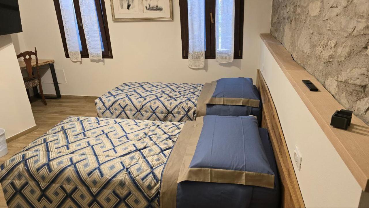 Ca Mandarein Bed & Breakfast Quattro Castella Luaran gambar