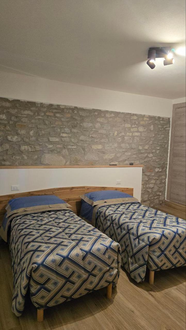 Ca Mandarein Bed & Breakfast Quattro Castella Luaran gambar