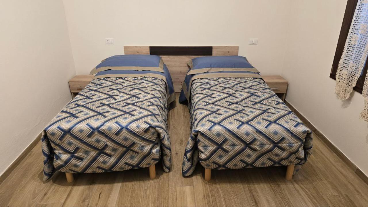 Ca Mandarein Bed & Breakfast Quattro Castella Luaran gambar