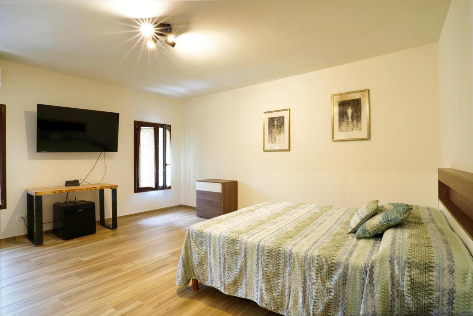 Ca Mandarein Bed & Breakfast Quattro Castella Luaran gambar