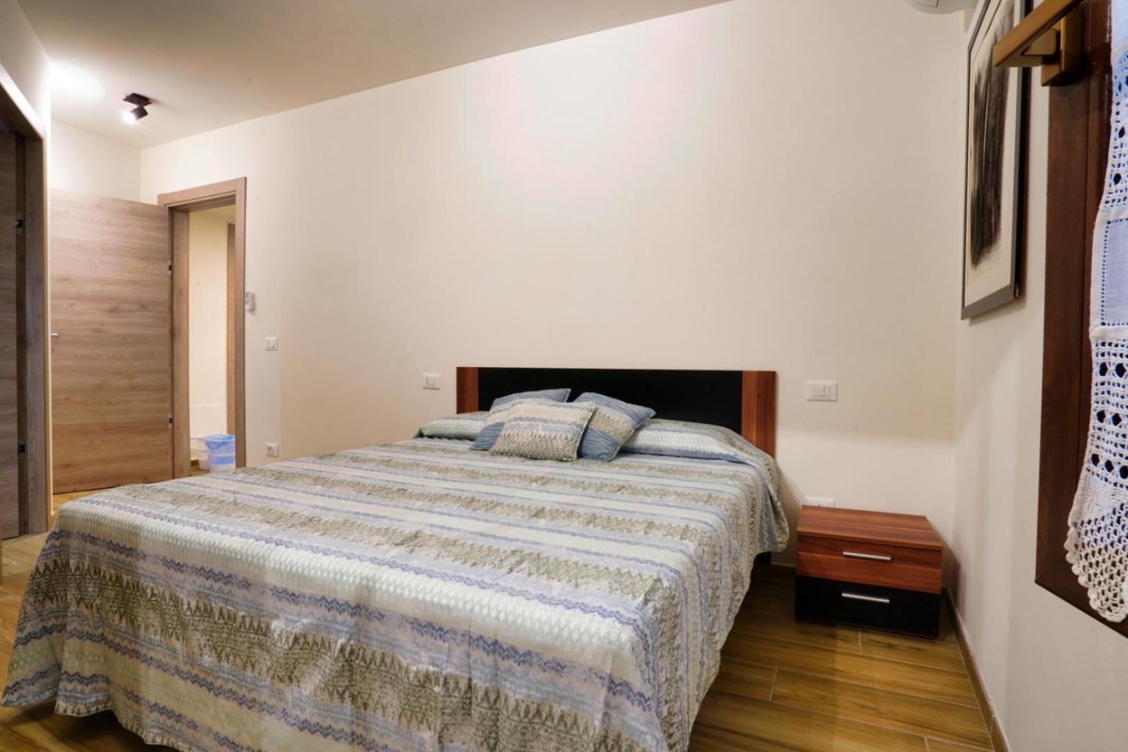 Ca Mandarein Bed & Breakfast Quattro Castella Luaran gambar