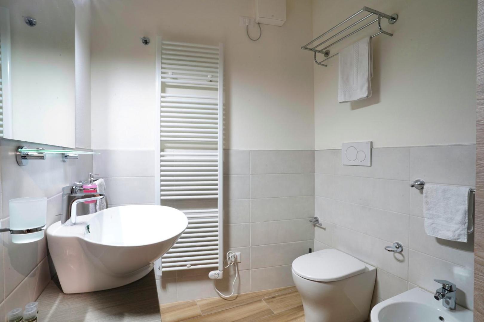 Ca Mandarein Bed & Breakfast Quattro Castella Luaran gambar